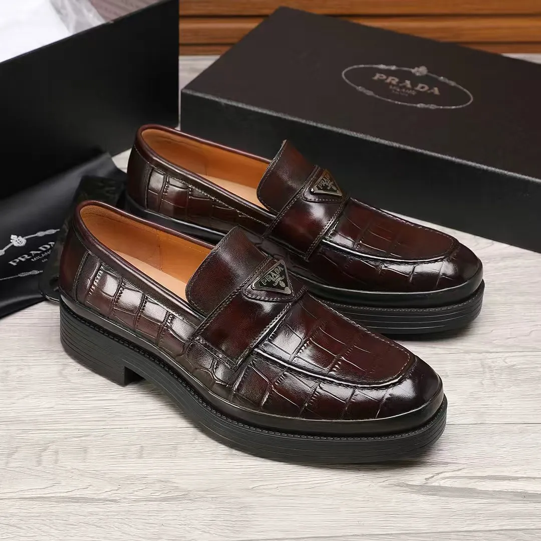 Men's shoes 💰540 💰💰🎩🎩【Prada】Counter 1:1⬆️original reproduction, absolute quality🆗original outsole, high-quality imported rubber, wear-resistant and non-slip, never degummed, upper material: imported first-layer cowhide➕anti-slip foam outsole, official website material, inner material: water-dyed 🐂leather lining, optional! Code number 38-45
